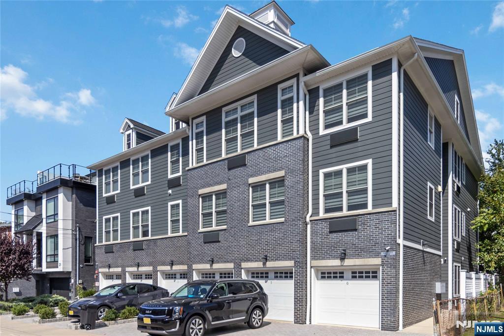 17 Cumbermeade Road,Fort Lee, NJ 07024