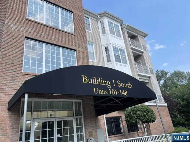 132 Cory Lane,Elmwood Park, NJ 07407