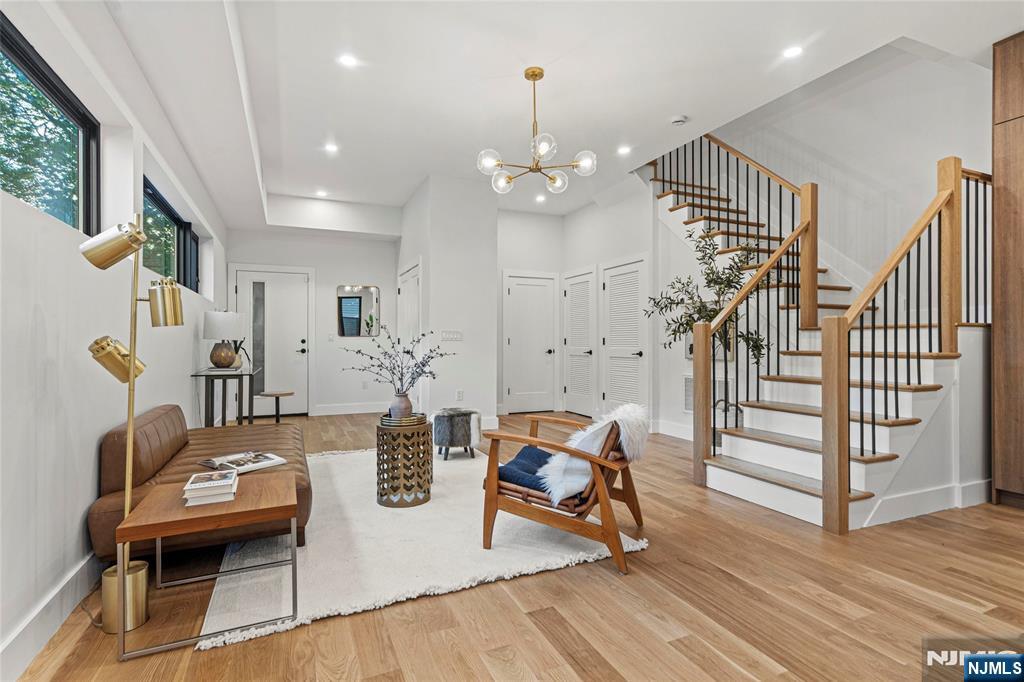 32 Hancock Avenue,Jersey City, NJ 07307