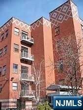 840 River Road,Edgewater, NJ 07020