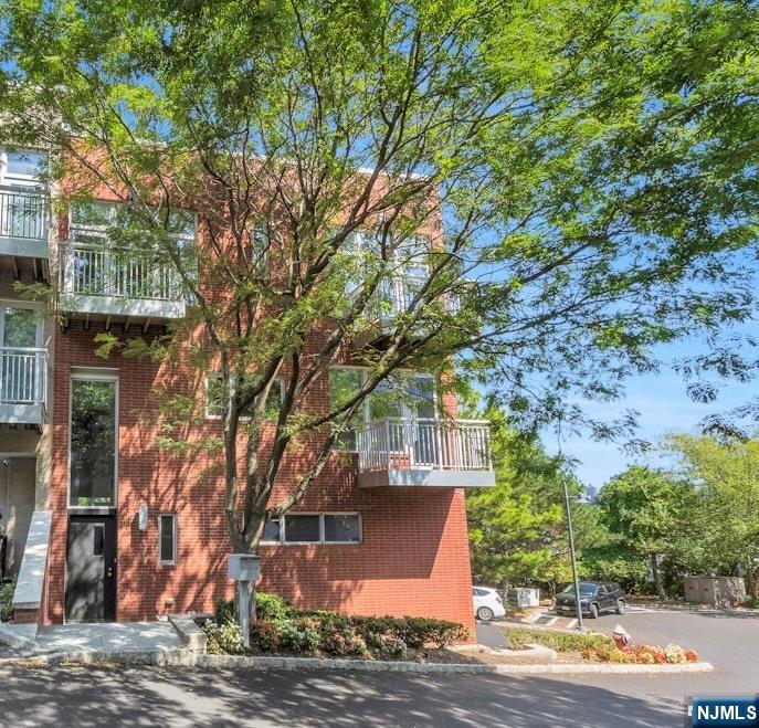 11 Vela Way,Edgewater, NJ 07020