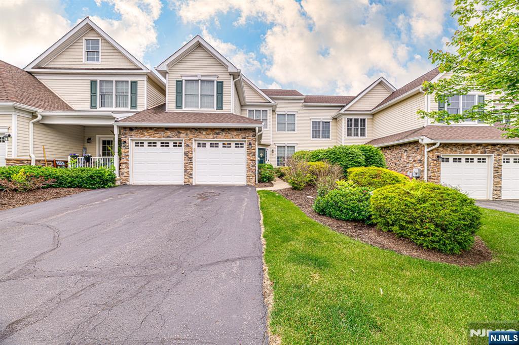 19 Briar Court,Hamburg, NJ 07419