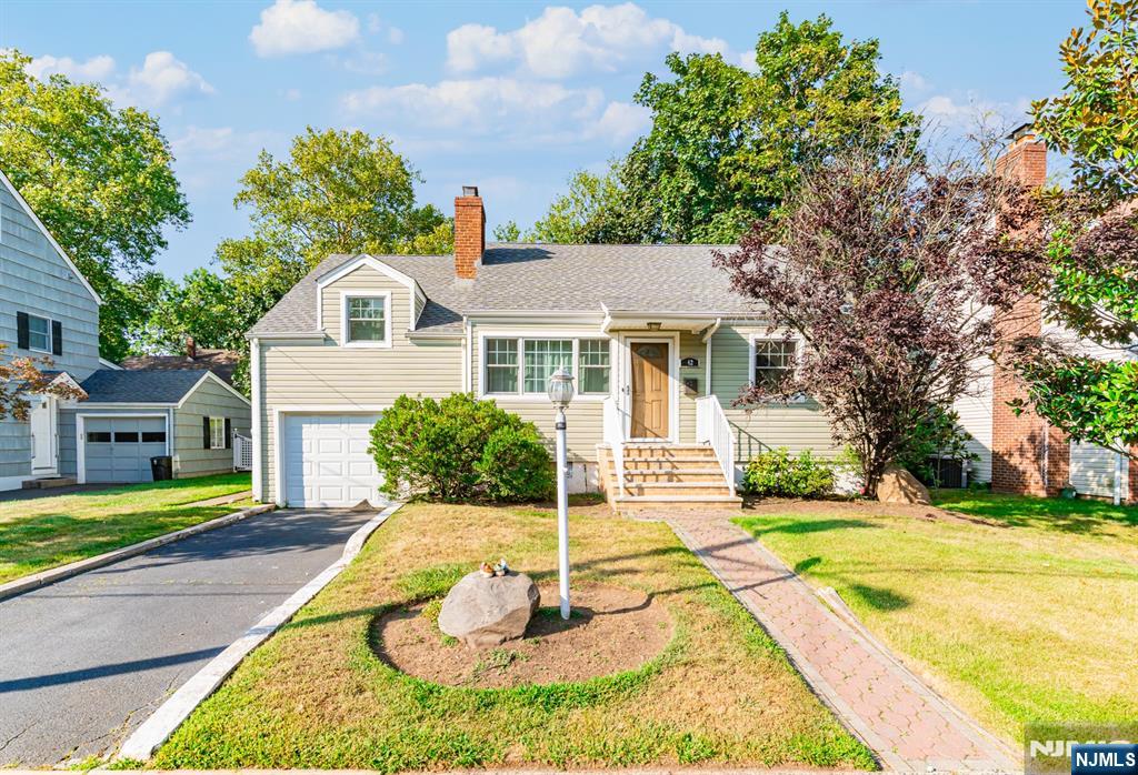 42 Meadow Lane,Bloomfield, NJ 07003
